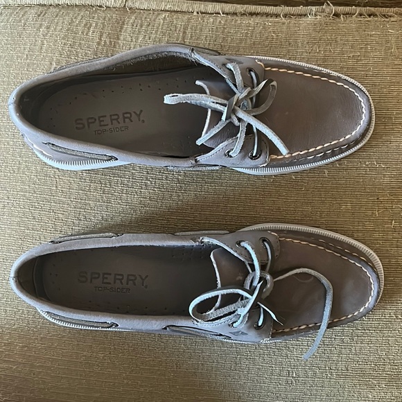 gray sperry top sider - Picture 2 of 5